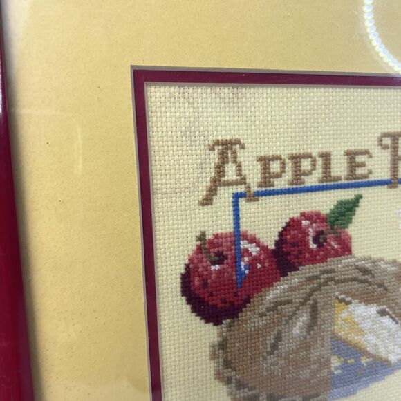 Vintage Framed Apple Pie Handmade Needlepoint Cross-Stitch Picture - Picture 3 of 5